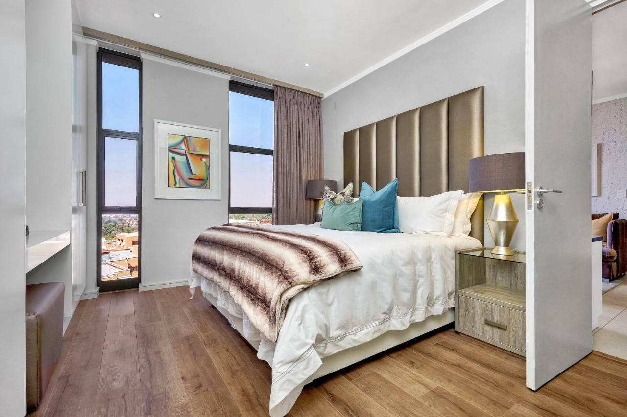 יוהנסבורג Sandton Apartment 15 West Road South מראה חיצוני תמונה