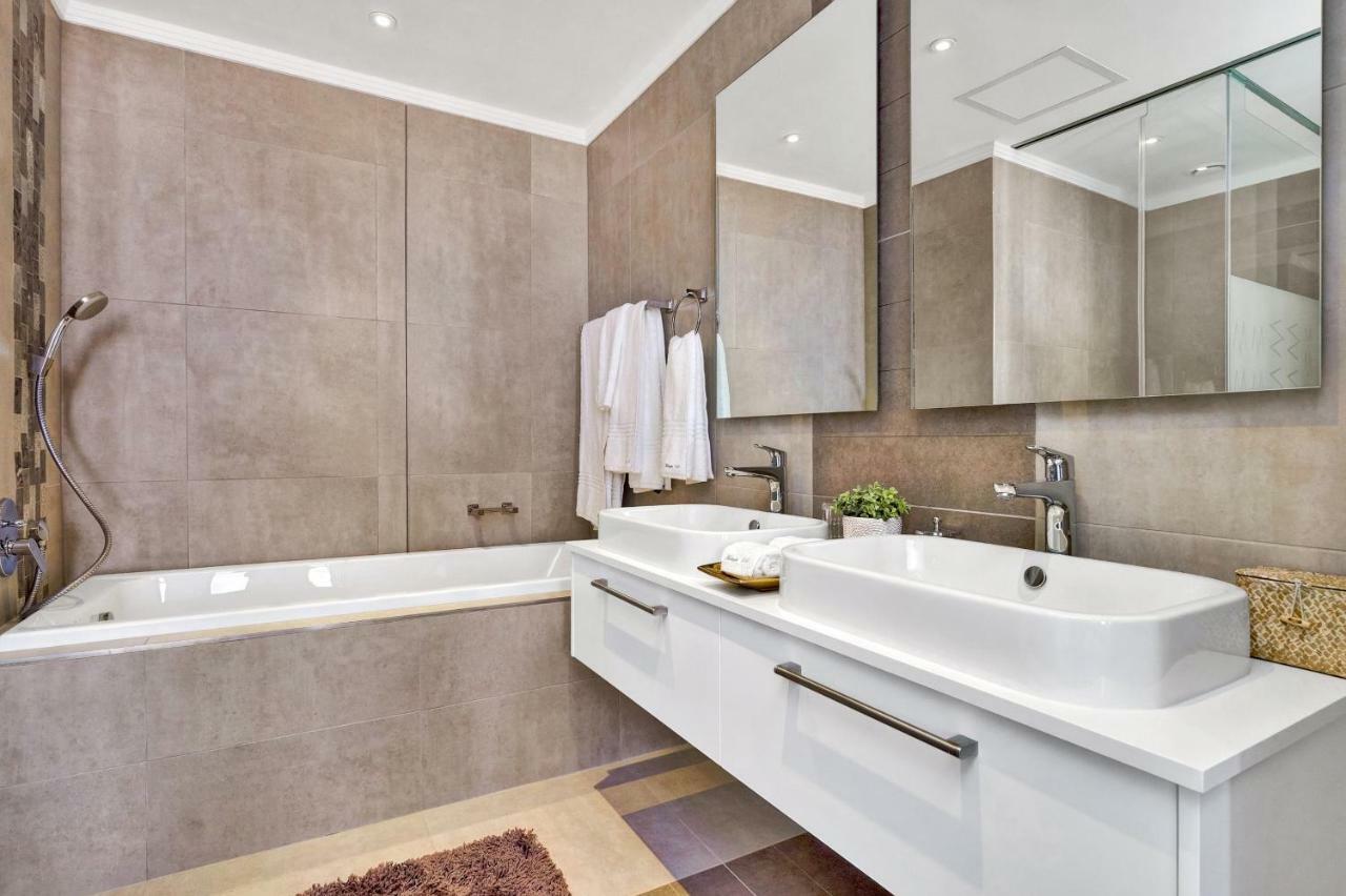 יוהנסבורג Sandton Apartment 15 West Road South מראה חיצוני תמונה
