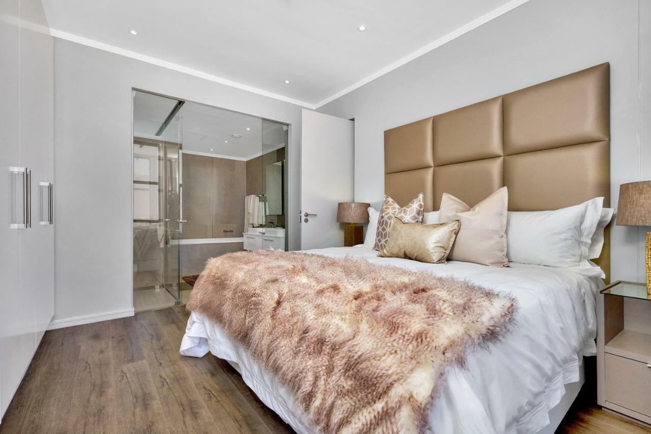 יוהנסבורג Sandton Apartment 15 West Road South מראה חיצוני תמונה